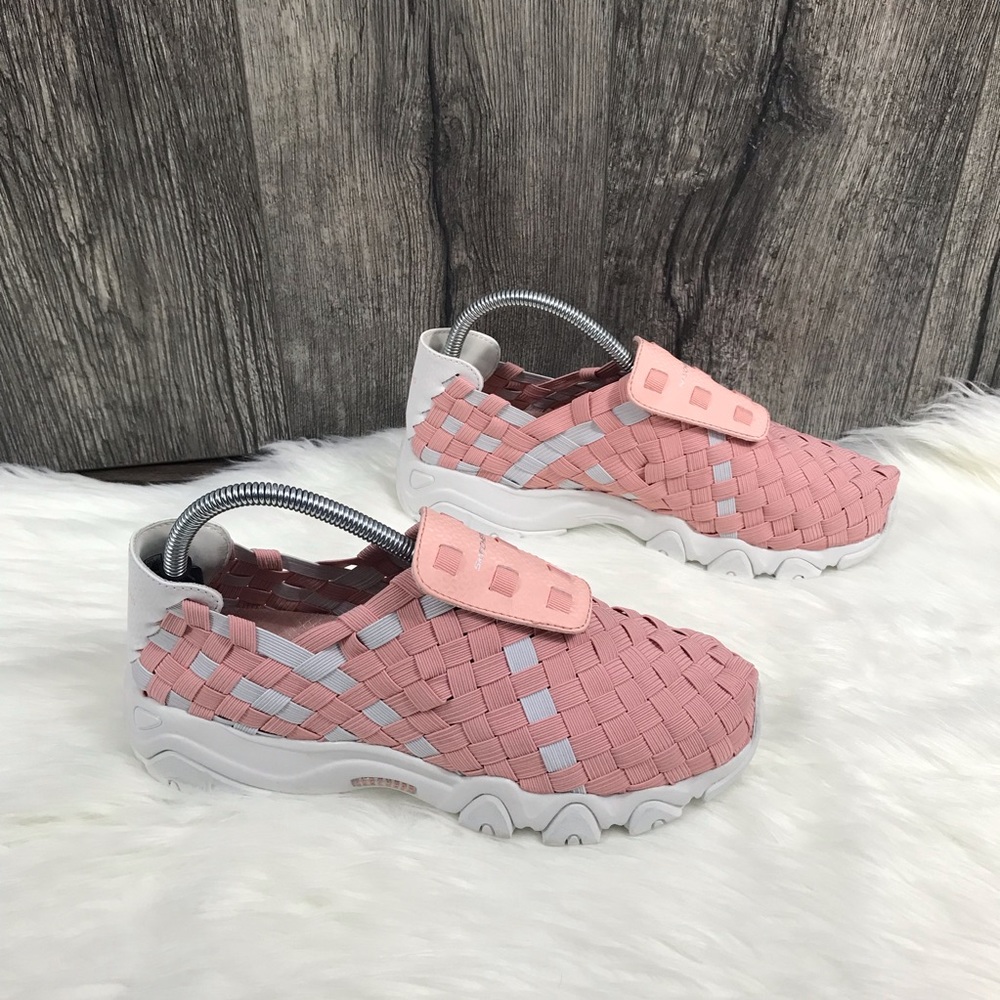 Skechers D’Lites Pink Weaved Sneakers